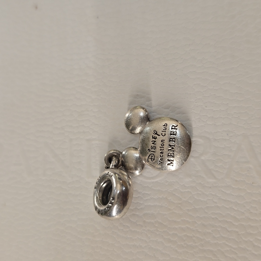 Authentic Pandora Charm - Picture 4 of 4